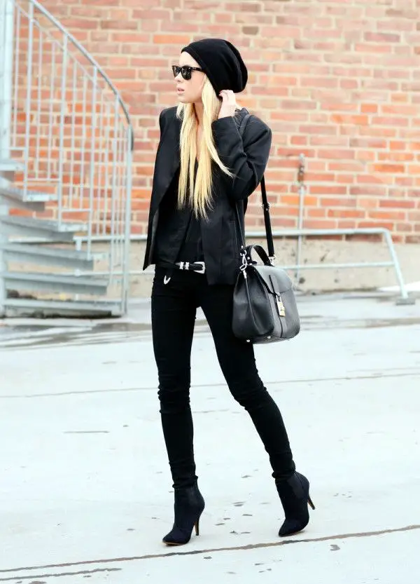 All Black Outfits Ideas for Teens (17)
