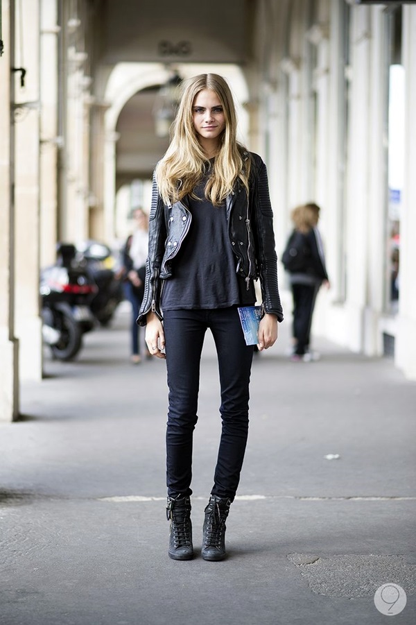 All Black Outfits Ideas for Teens (34)