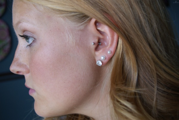 Insanely Gorgeous Examples of Cute Ear Piercing0111