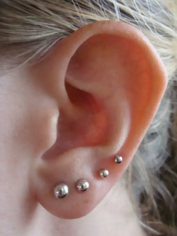 Insanely Gorgeous Examples of Cute Ear Piercing0141