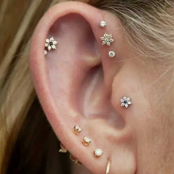 Insanely Gorgeous Examples of Cute Ear Piercing0351