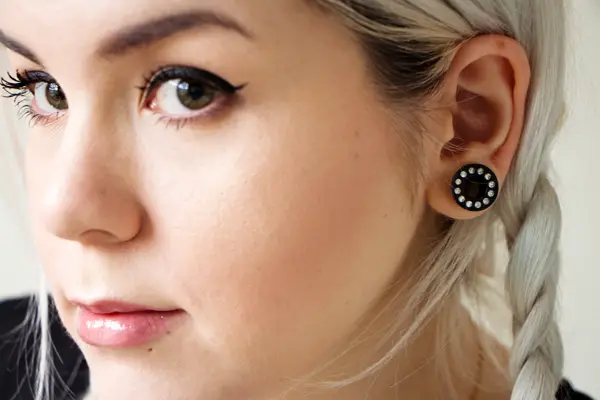 Insanely Gorgeous Examples of Cute Ear Piercing0441