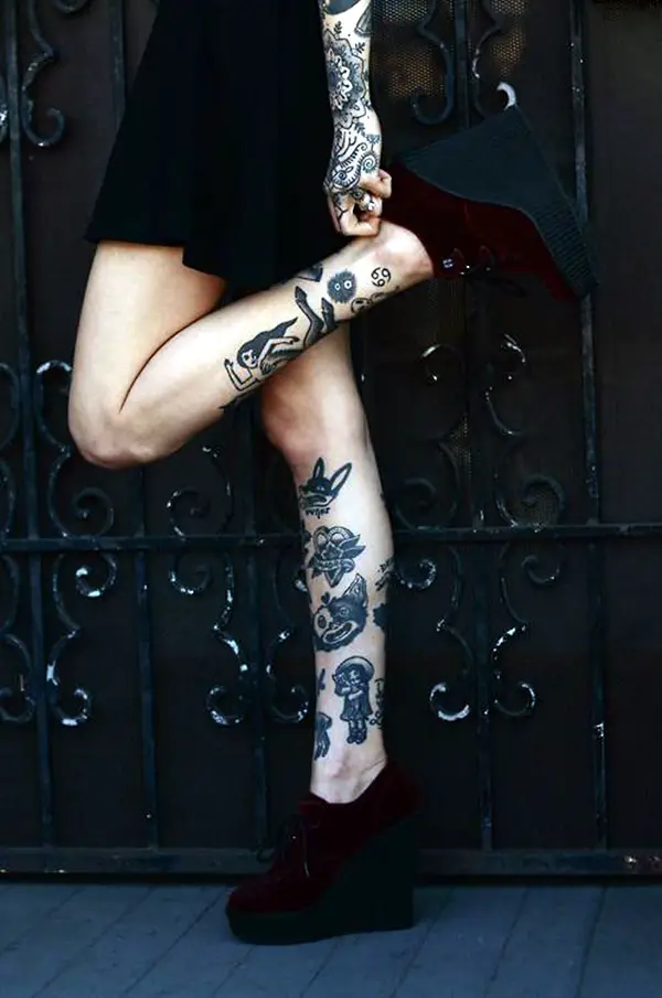 Black And Grey Tattoo Ideas For Girls (12)