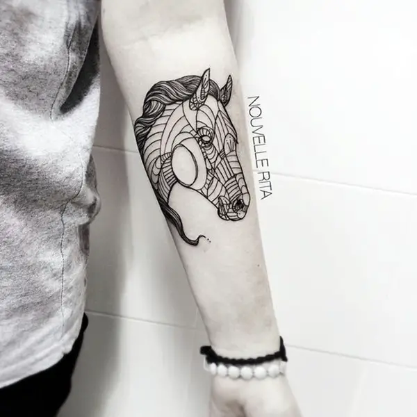 Black And Grey Tattoo Ideas For Girls (18)