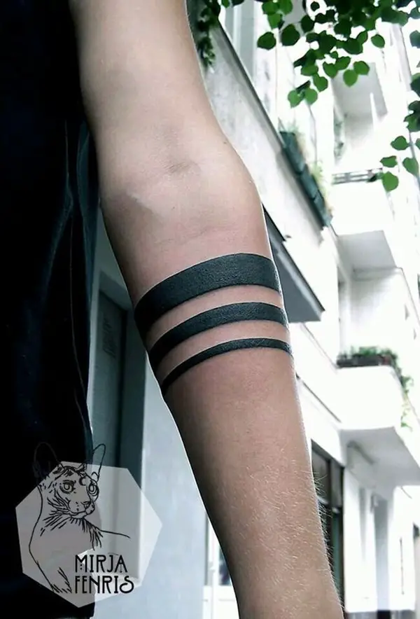 Masculine Armband Tattoo Designs for Men (18)