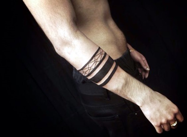 Masculine Armband Tattoo Designs for Men (29)