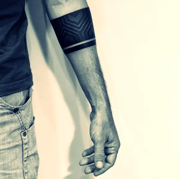 Masculine Armband Tattoo Designs for Men (31)