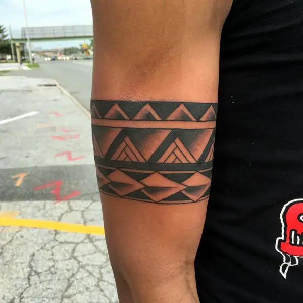 Masculine Armband Tattoo Designs for Men (35)