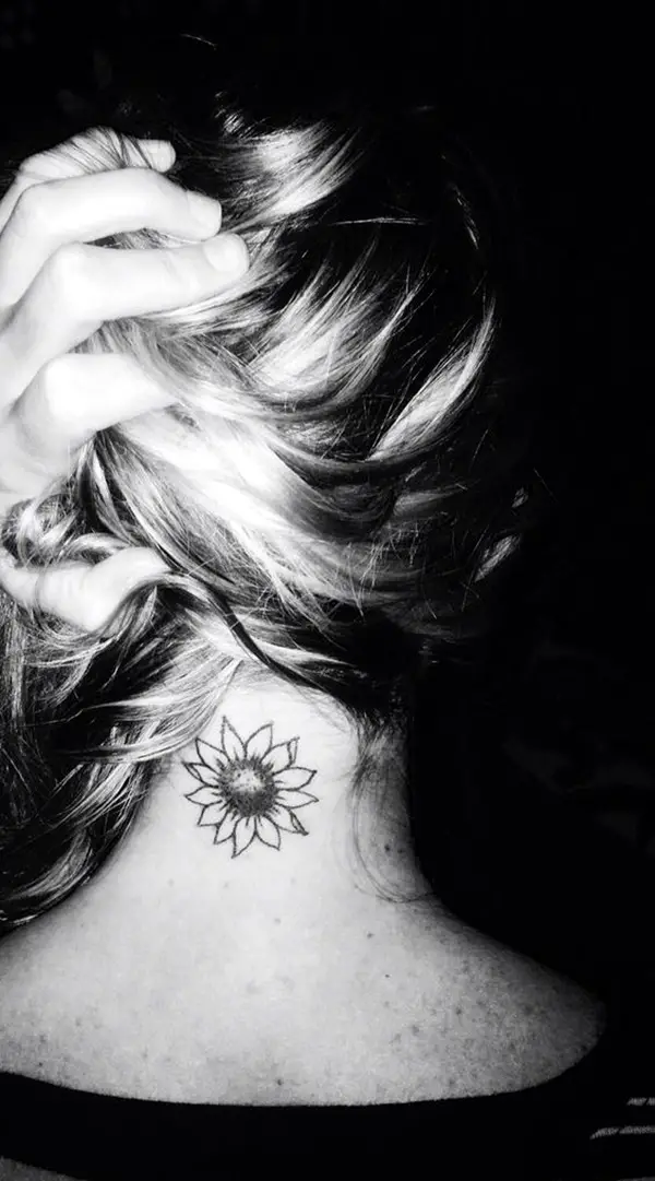 Floral Tattoo Ideas For Girls (1)