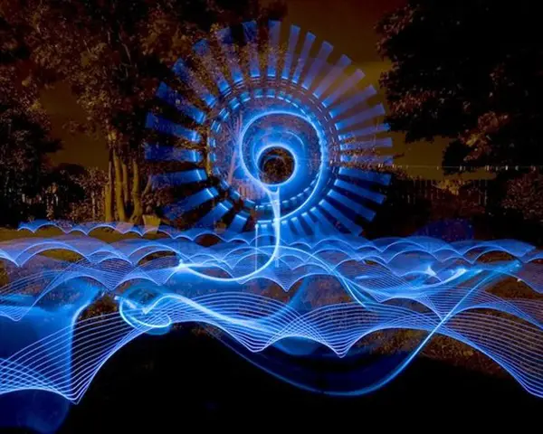 Light Painting The First Unique Art Form Of The 21st Century (12)