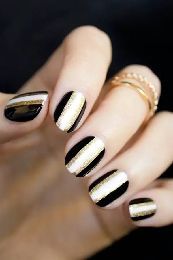 cute-new-year-eve-nail-designs-and-ideas-27