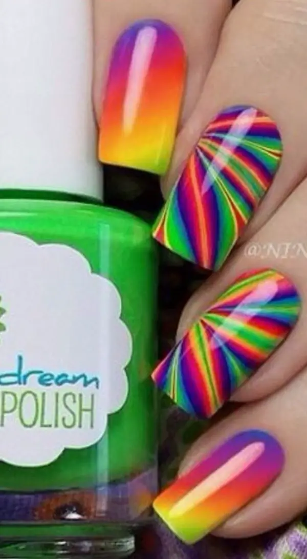 Splashy-Rainbow-Nail-Art-Ideas-to-Try-This-Year