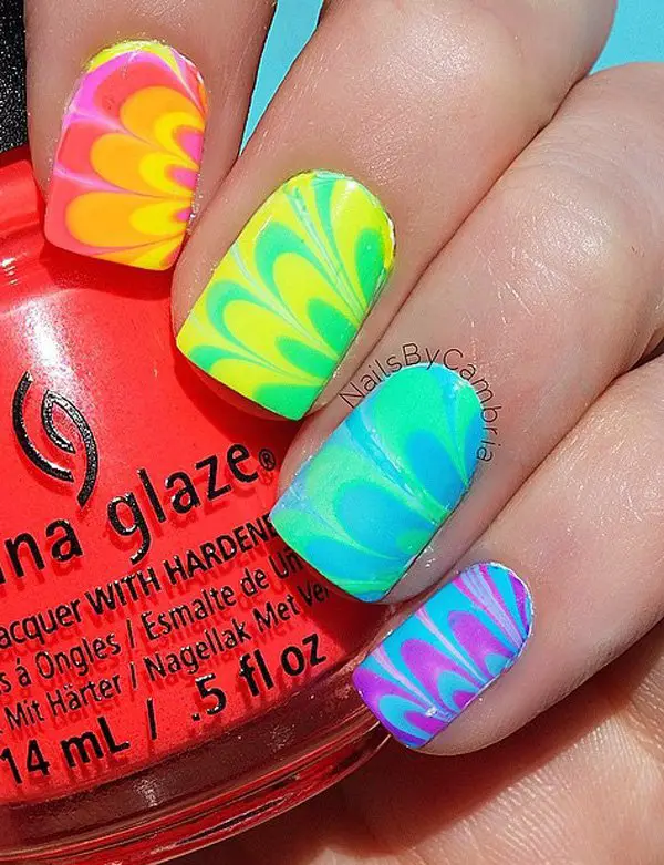 Splashy-Rainbow-Nail-Art-Ideas-to-Try-This-Year