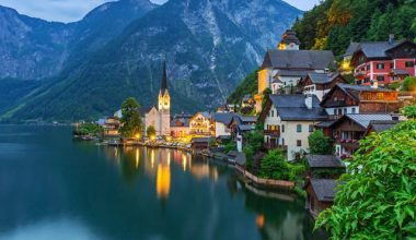 Beautiful-Mountain-Towns-In-Europe