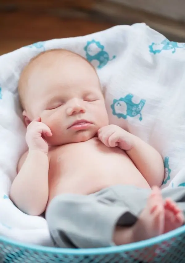 Cute-Newborn-Baby-Photography-Ideas-and-Tips