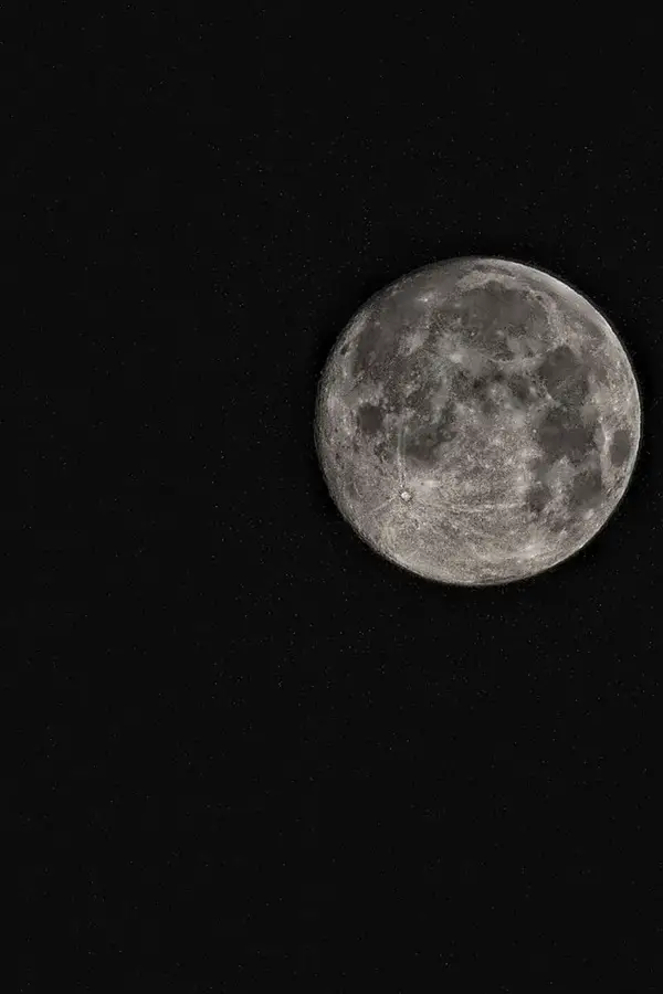 Fascinating-Full-Moon-Photography-Tips-and-Ideas