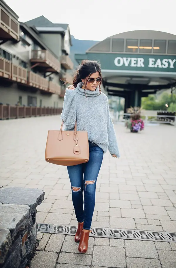 Cozy-Winter-Outfit-Ideas-For-Women