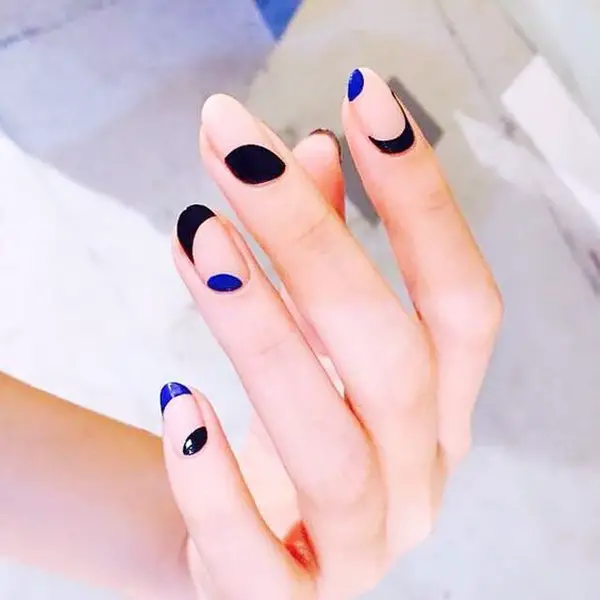 Futuristic-Nail-Art-Designs-to-Look-Unique-in-2018