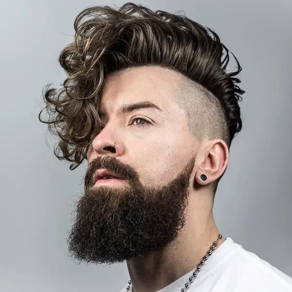 Sexy-Hairstyles-For-Bearded-Men