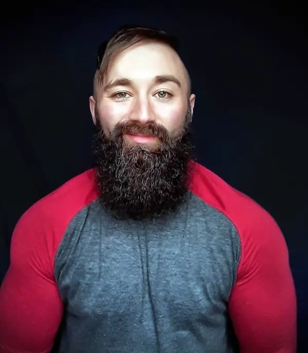 Sexy-Hairstyles-For-Bearded-Men