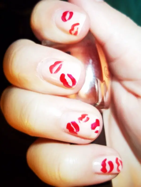 Perfect-Valentines-Day-Nail-Art-Designs