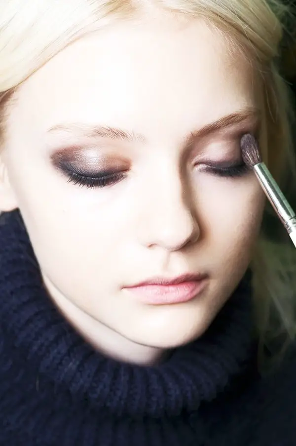 Important-Eye-Makeup-Tricks-That-Makes-You-Eye-Catching