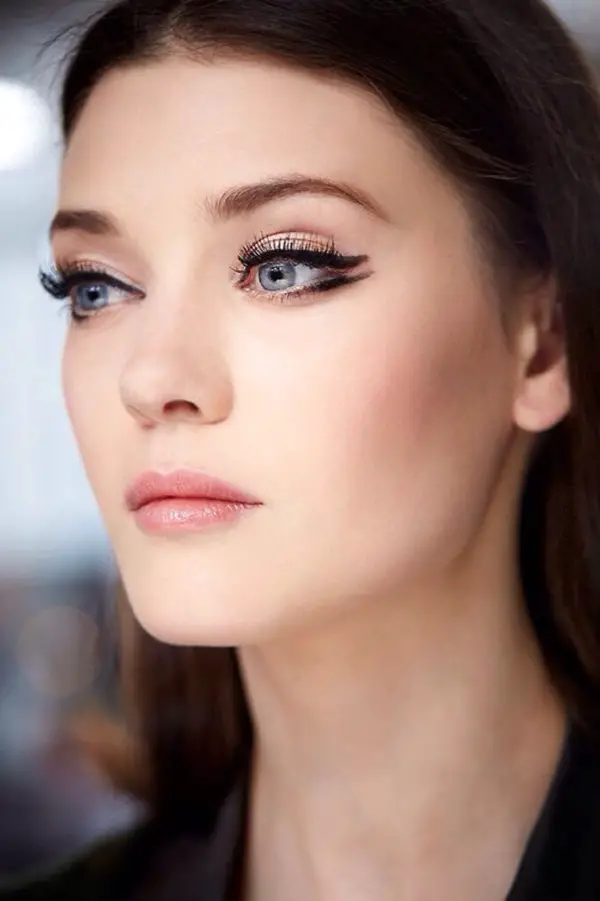 Important-Eye-Makeup-Tricks-That-Makes-You-Eye-Catching