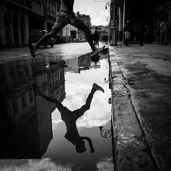 Magical-Examples-Of-Street-Photography