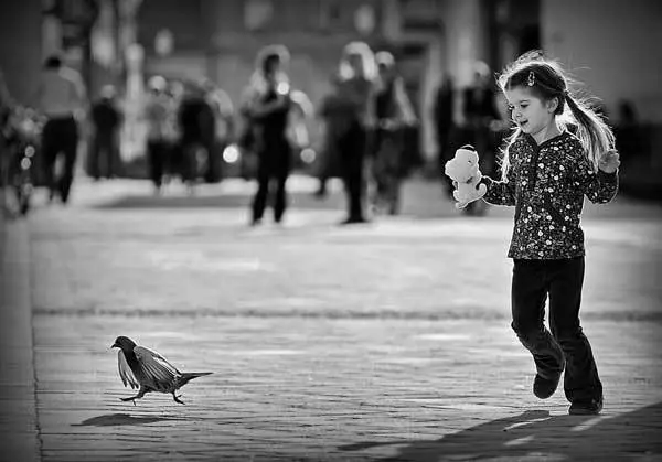 Magical-Examples-Of-Street-Photography