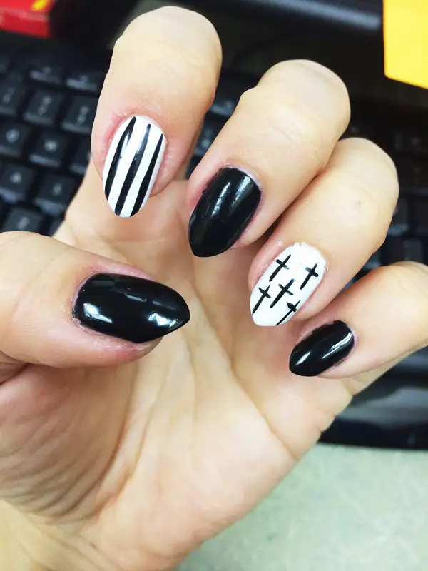 Beautiful-Spring-Nail-Art-Designs-And-Colors
