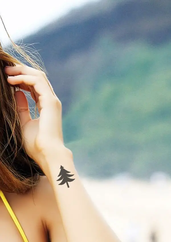 12 Tiny Tattoos With Significant Meaning - Greenorc