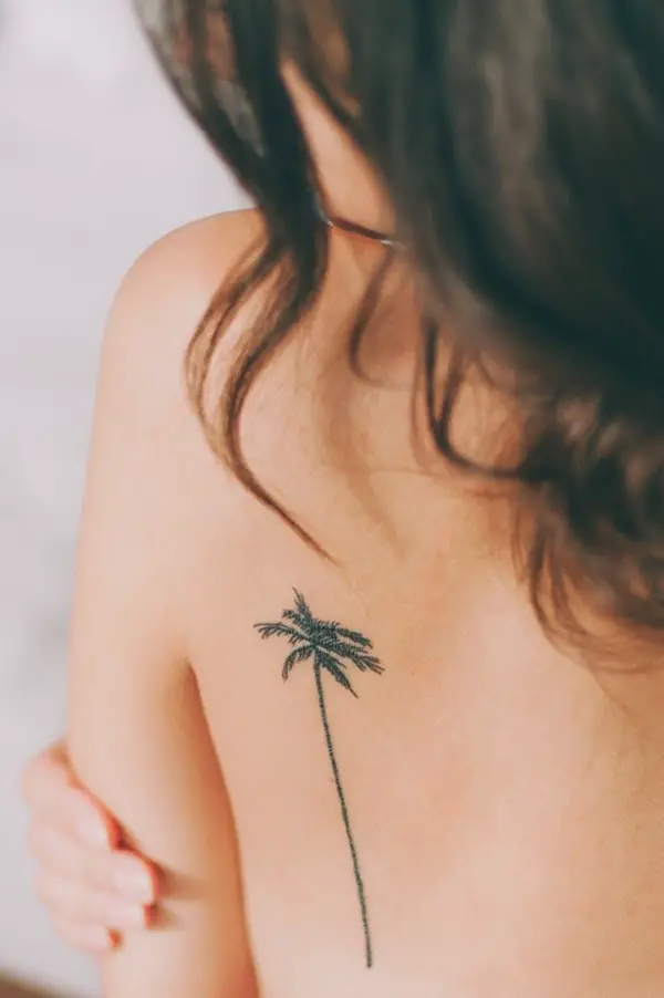 Tiny-Tattoos-With-Significant-Meaning