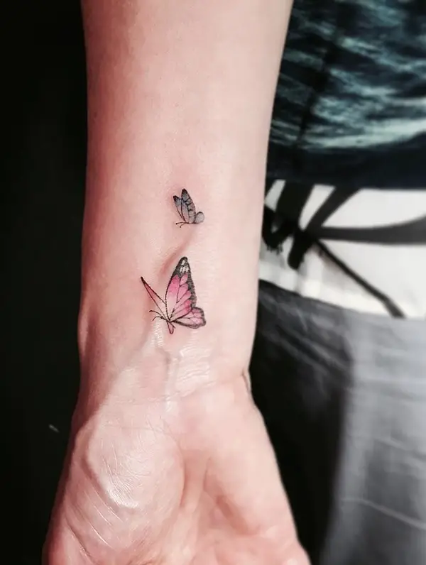 Tiny-Tattoos-With-Significant-Meaning