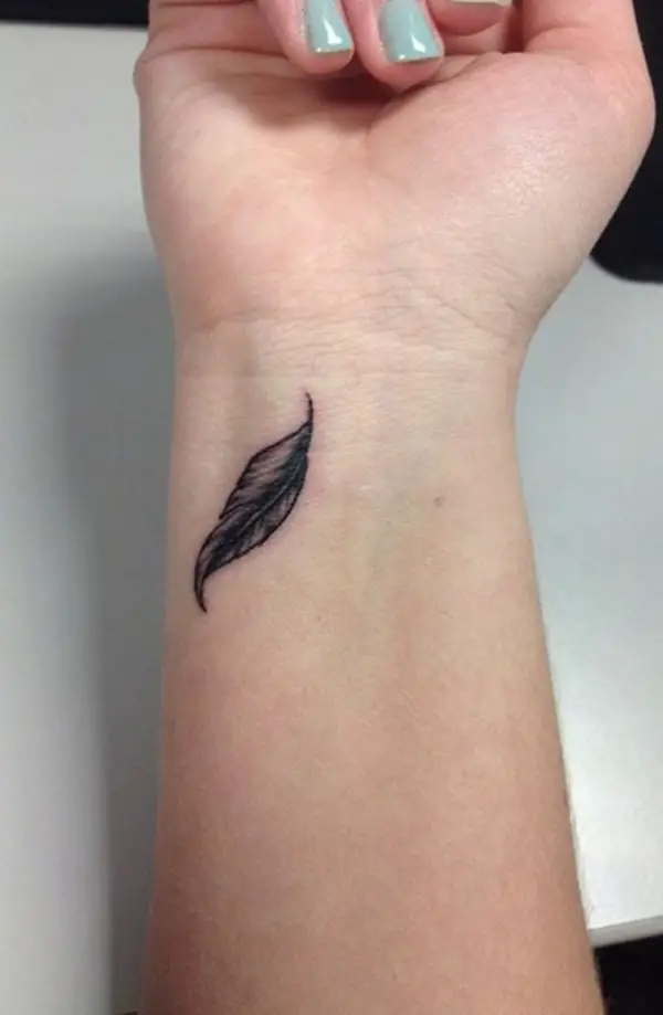 Tiny-Tattoos-With-Significant-Meaning