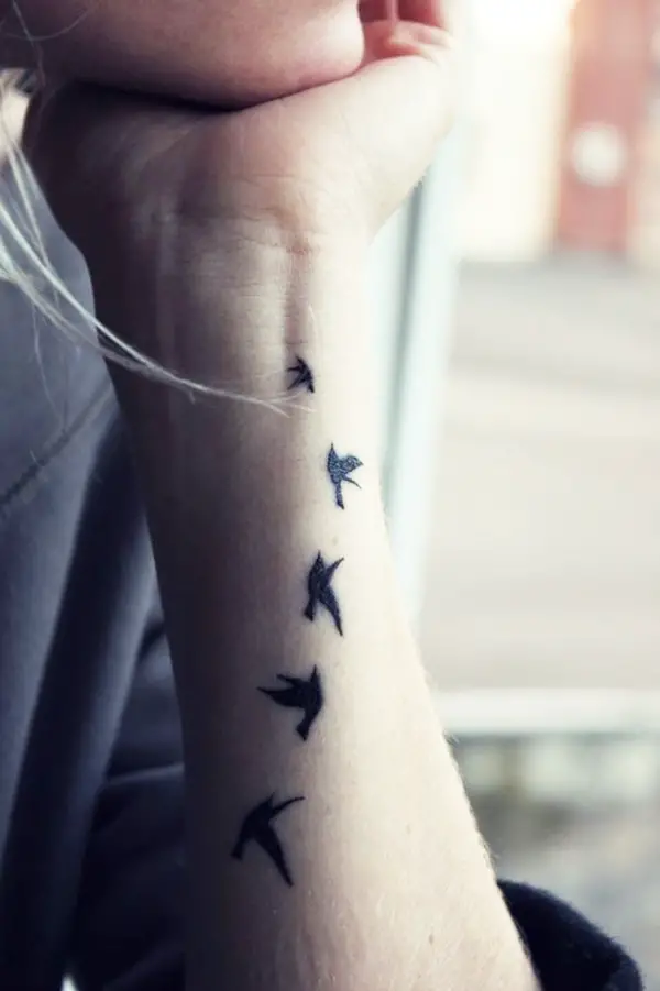 Tiny-Tattoos-With-Significant-Meaning