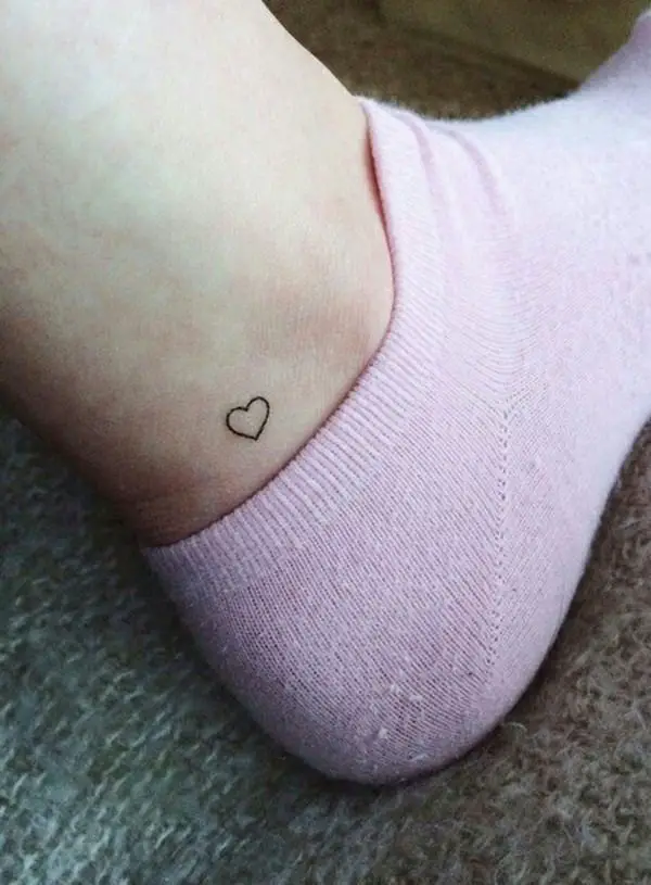 12 Tiny Tattoos With Significant Meaning