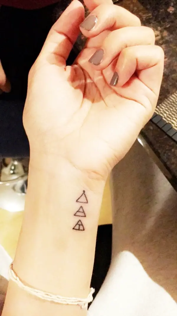 Tiny-Tattoos-With-Significant-Meaning