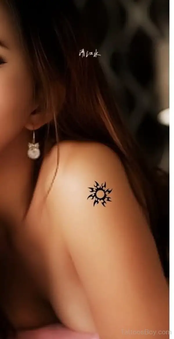 Tiny-Tattoos-With-Significant-Meaning