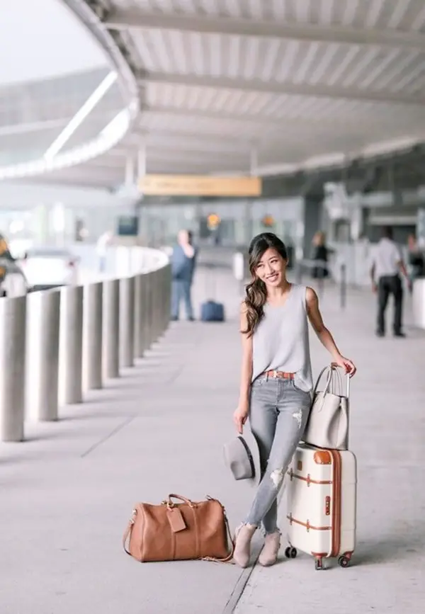 Comfortable Travel Outfit Ideas For Teen Girls
