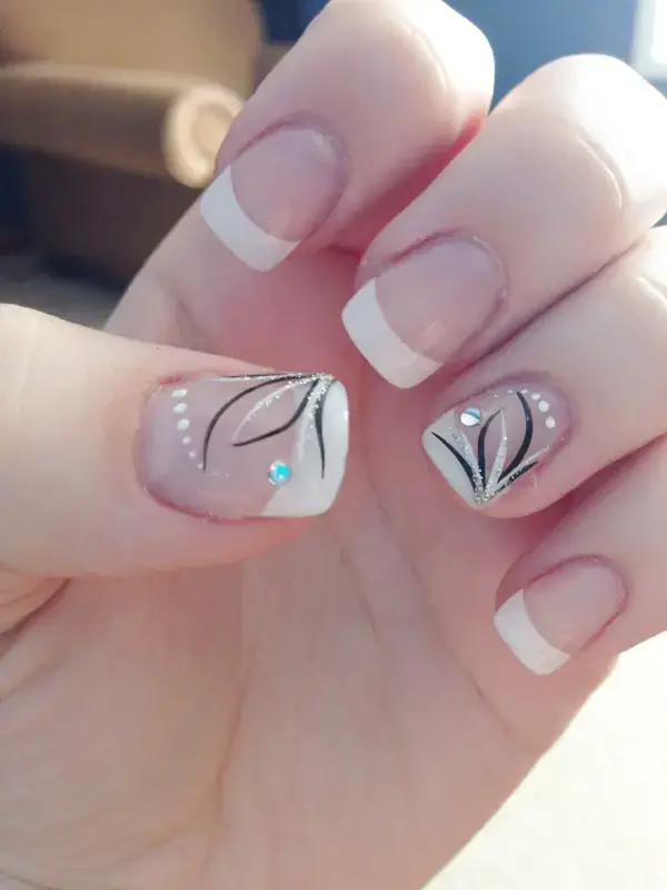 Cute Floral Nail Art Designs For This Autumn