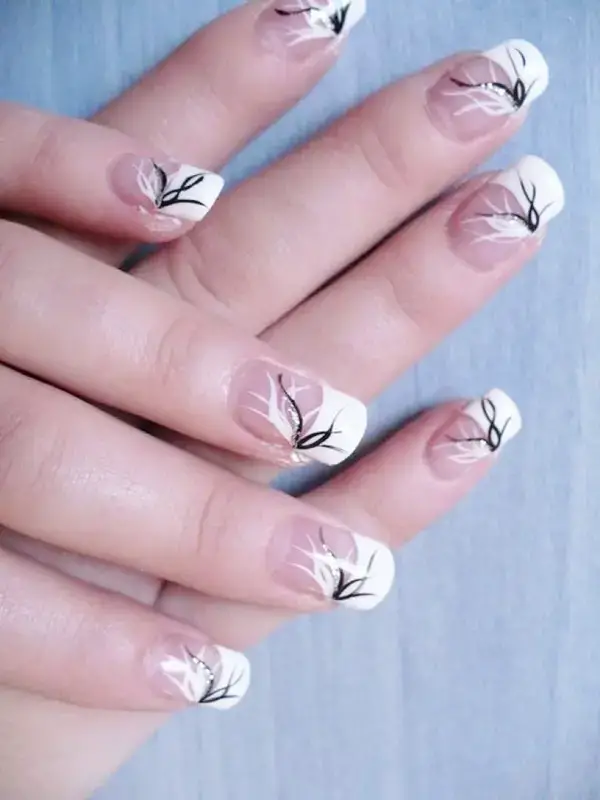 Cute Floral Nail Art Designs For This Autumn