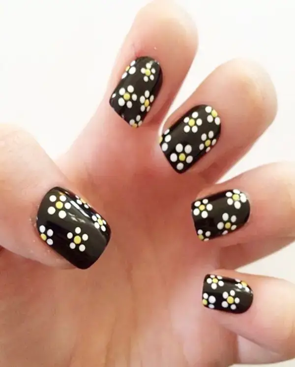 Cute Floral Nail Art Designs For This Autumn