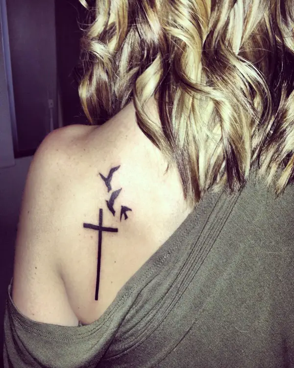 25 Amazing Cross Tattoos for Women  Tattoo Glee