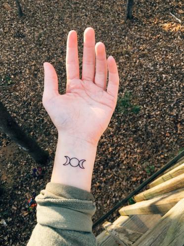40 Adorable Moon Tattoo Designs And Ideas - Greenorc